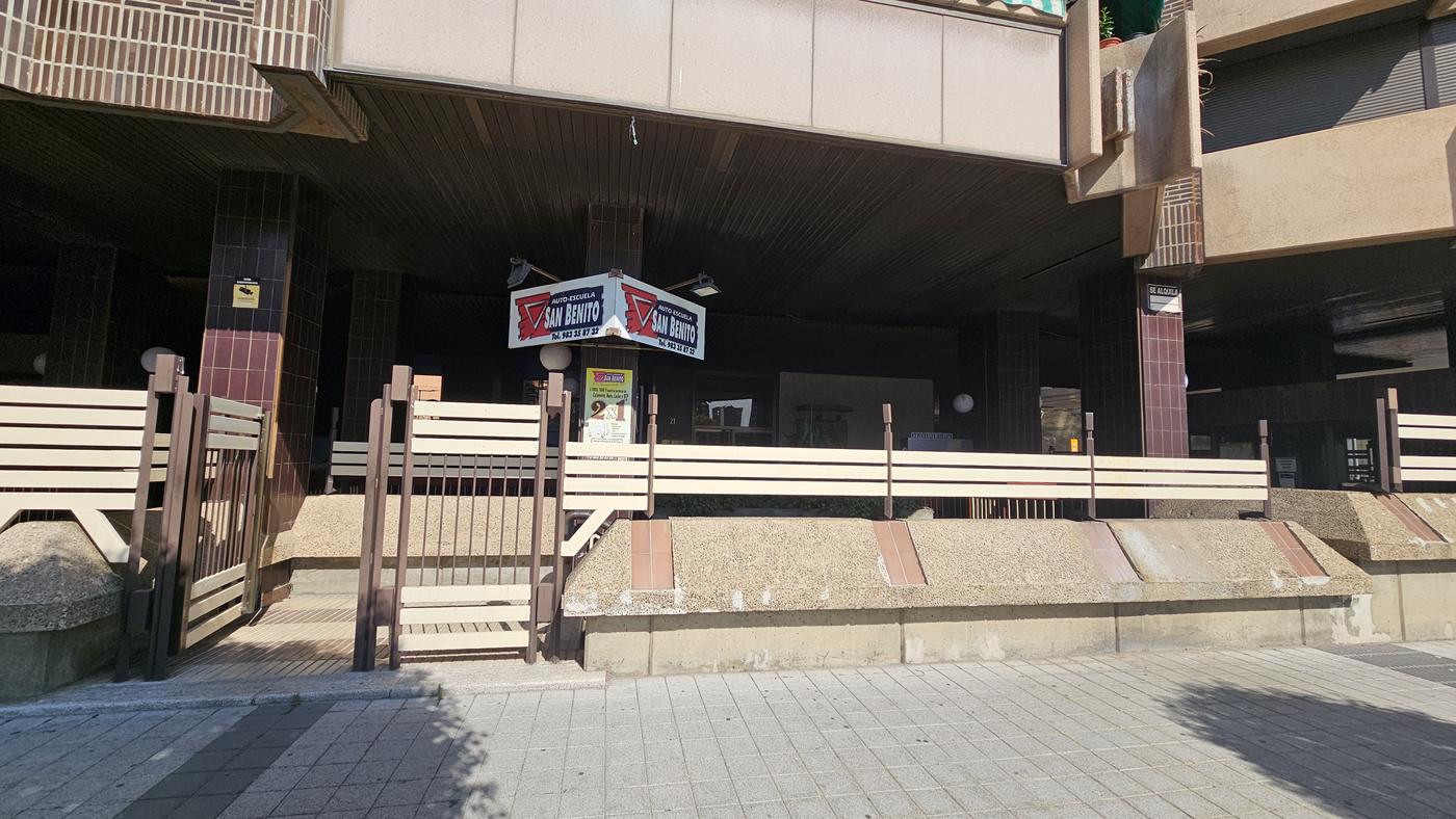 Acceso desde la calle